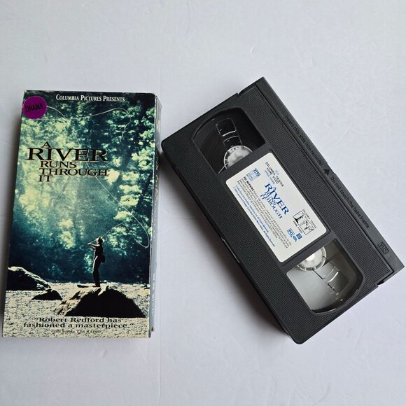 A River Runs Through It VHS Movie Robert Redford Directed Columbia Pictures Dram - Picture 4 of 16